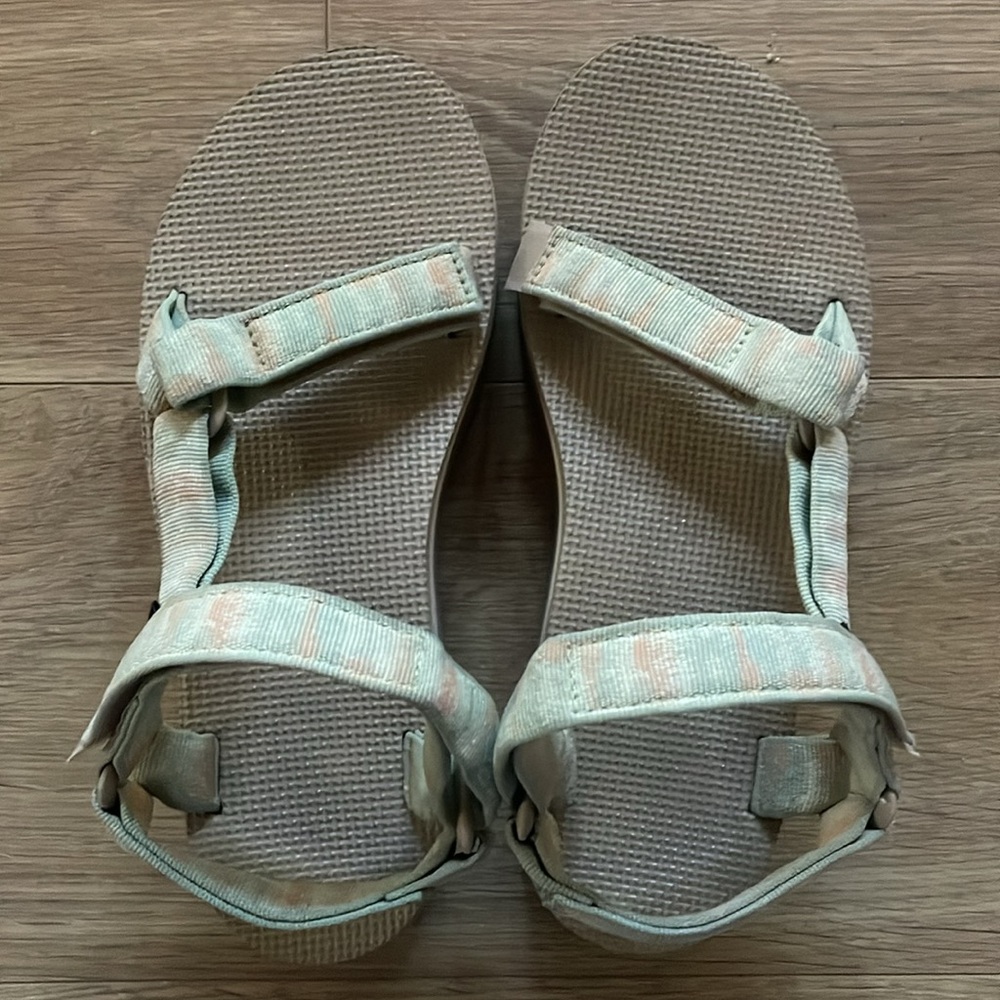 Teva Flatform - Picture 3 of 5